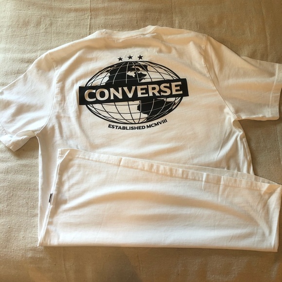Converse T-Shirt, NWOT, Medium, pet/smoke free home - Picture 13 of 14